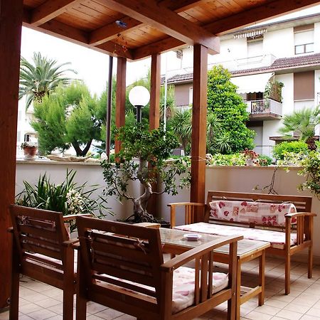 סן בנדטו דל טרנטו Hotel La Playa מראה חיצוני תמונה