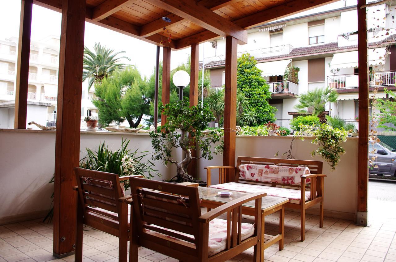 סן בנדטו דל טרנטו Hotel La Playa מראה חיצוני תמונה