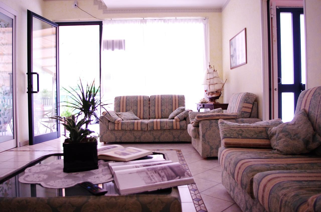 סן בנדטו דל טרנטו Hotel La Playa מראה חיצוני תמונה